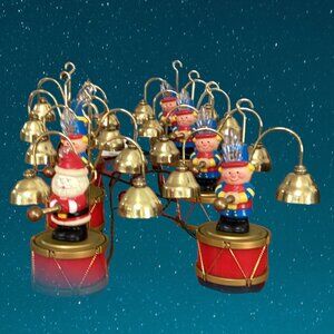 Mr. Christmas Santas Marching Band Musical Decoration With 35 Christmas Carols
